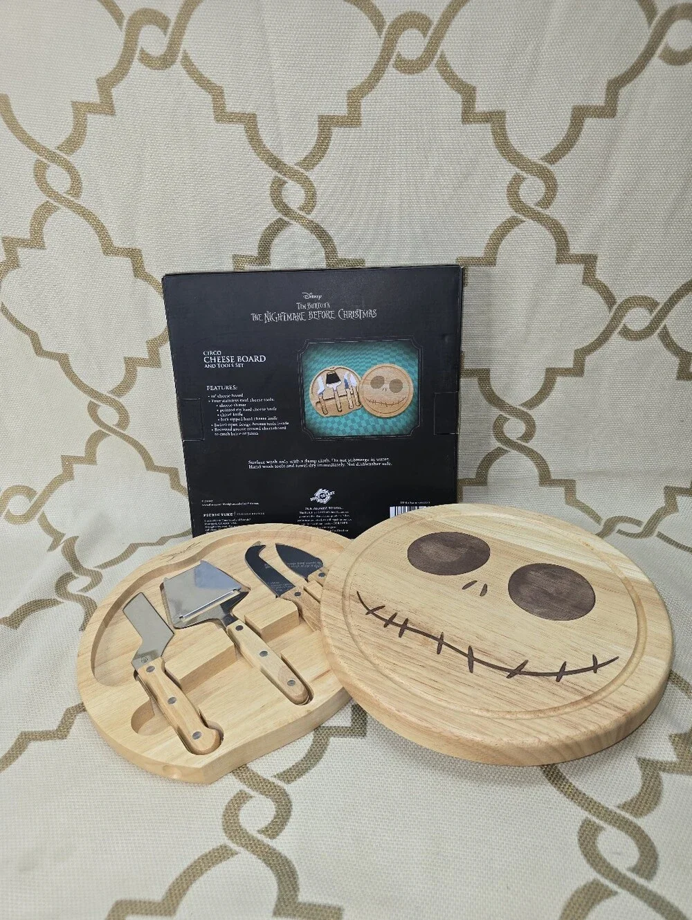 Disney The Nightmare Before Christmas Jack Skellington Cheese Board & Tools New